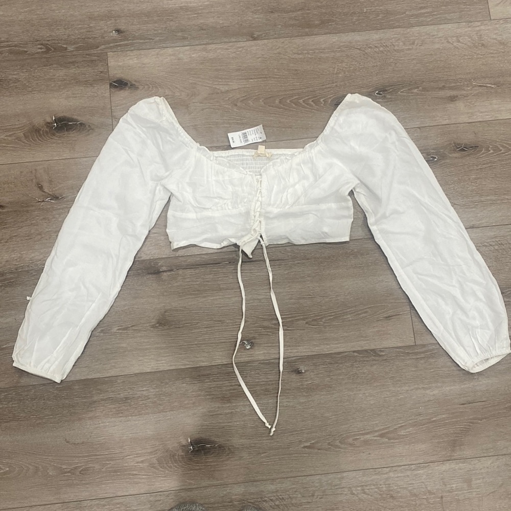 NWT Pacsun Womem’s long sleeve crop top!
